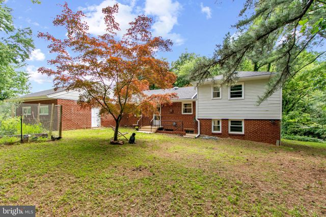 $743,000 | 3905 Chanel Road, Annandale, VA 22003