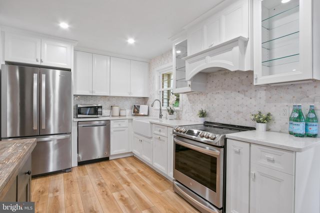 $743,000 | 3905 Chanel Road, Annandale, VA 22003