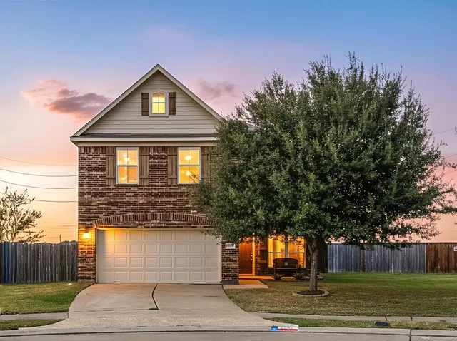 $350,000 | 4202 Brightridge Drive, Rosenberg, TX 77471