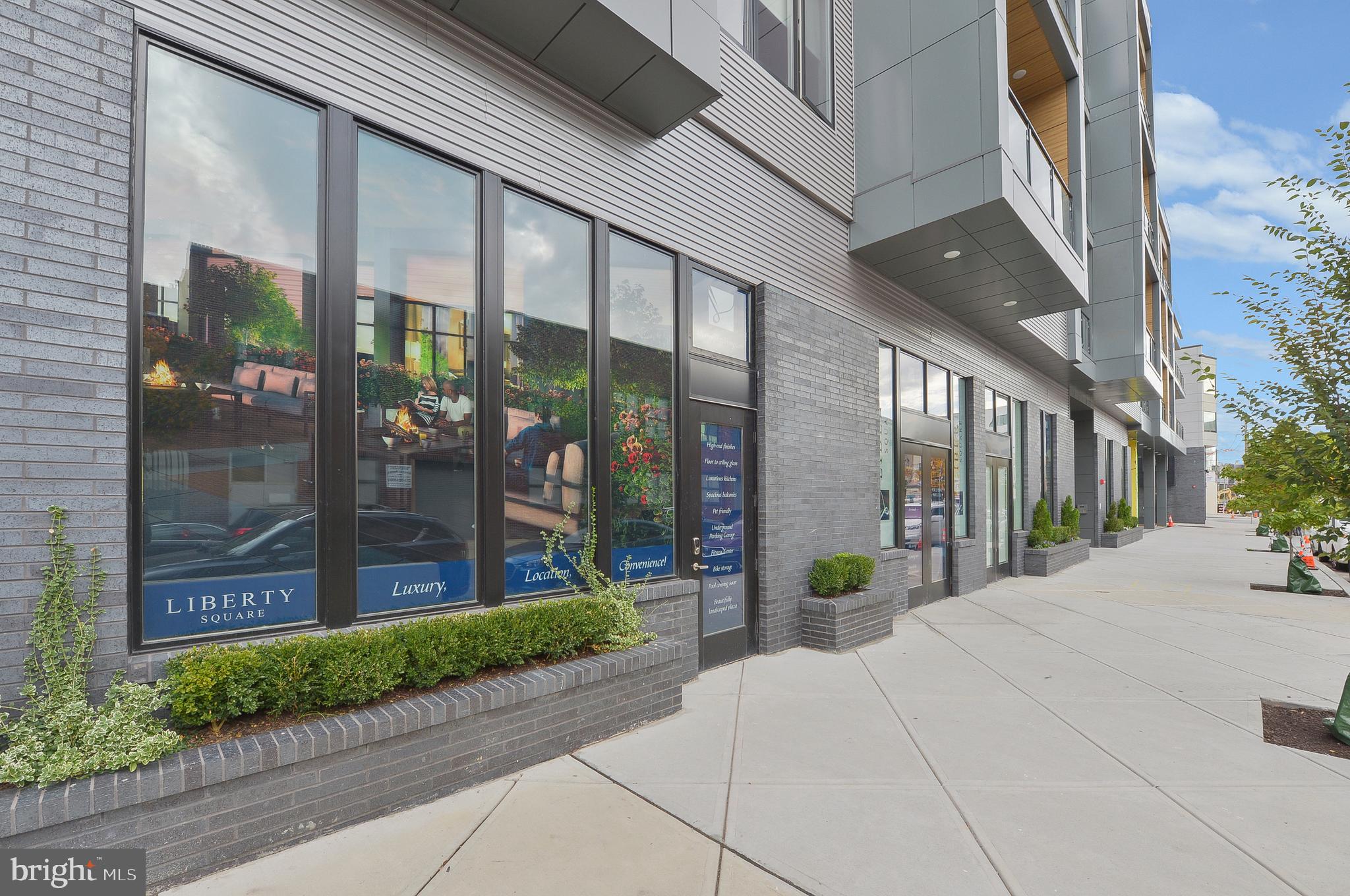 236 West Thompson Street, Unit B501 Philadelphia, PA 19122 - Photo 5 of 48 a view of a building with a porch