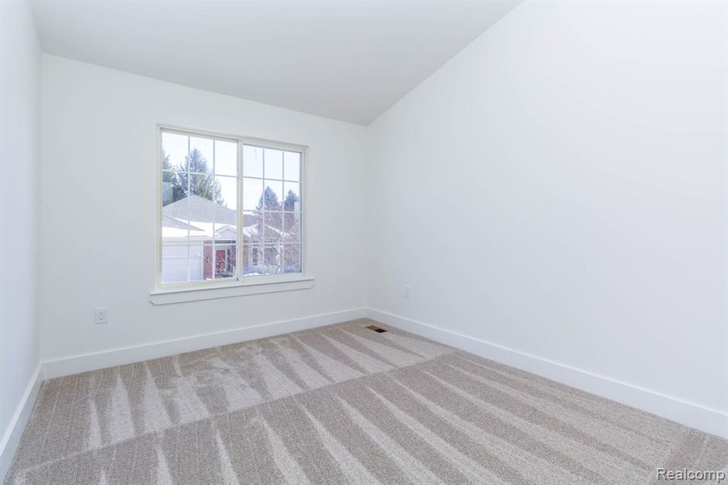 4908 Carrington Drive Rochester, MI 48306 - Photo 26 of 40 Gallery Image 26