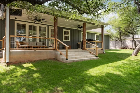 $625,000 | 22212 Briarcliff Drive, Spicewood, TX 78669