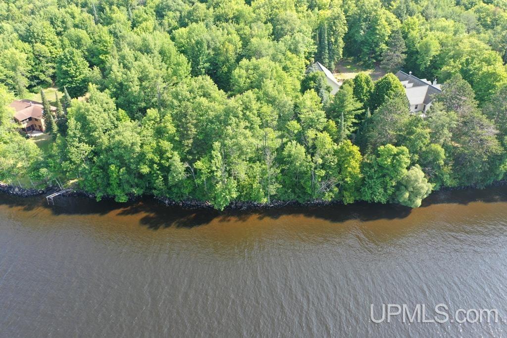 N11030 East Shore Road Bergland, MI 49910 - Photo 3 of 9 Gallery Image 3
