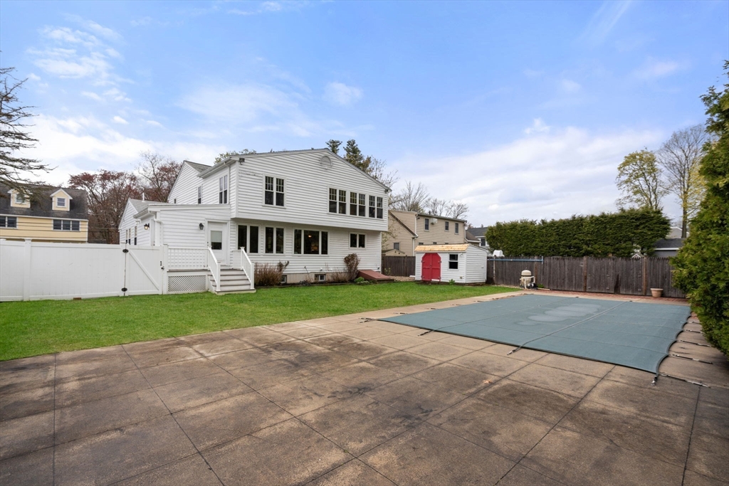 15 Walton Street Wakefield, MA 01880 - Photo 36 of 39