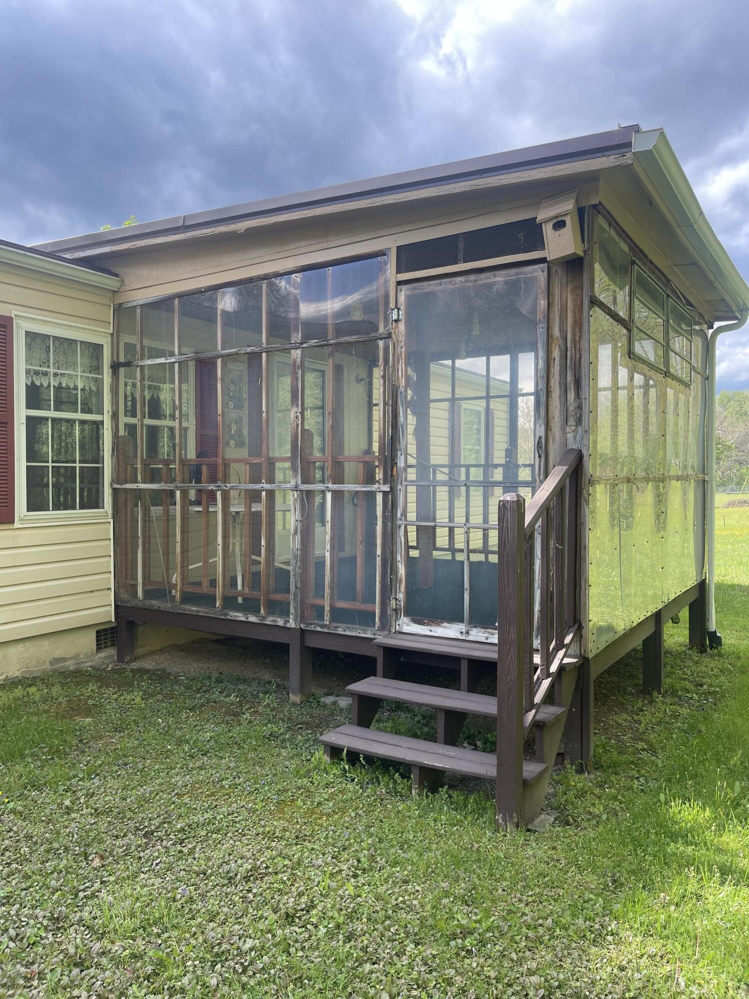 685 Daw Road Cedar Bluff, VA 24609 - Photo 15 of 17 CCA70404-F861-42B5-A605-745D9241EC3D