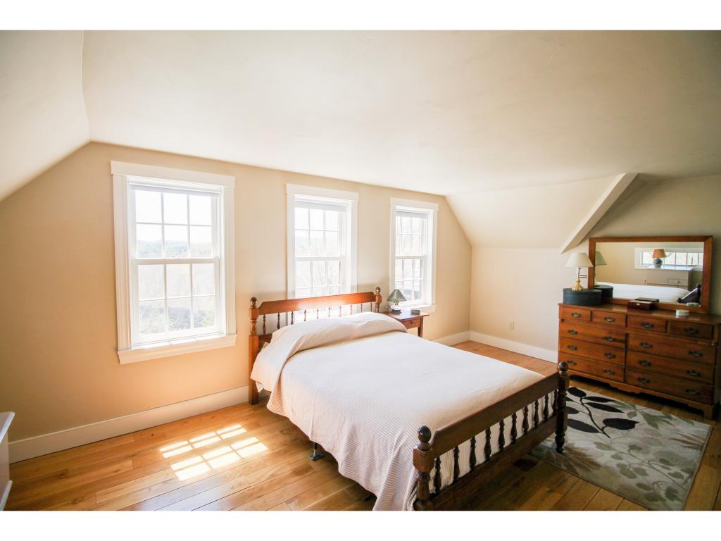 243 Spring Road Tunbridge, VT 05077 - Photo 8 of 36