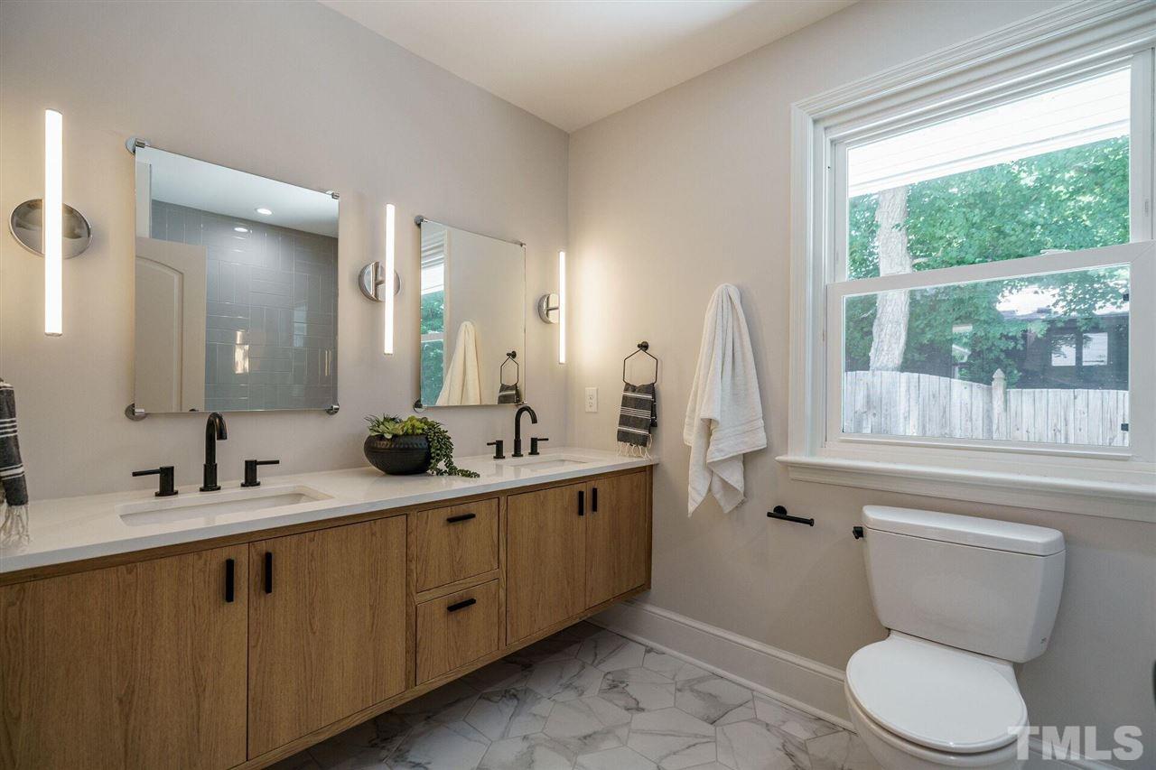 2005 Banbury Road Raleigh, NC 27608 - Photo 25 of 30 Generously-Sized Hall Bath. New Window.