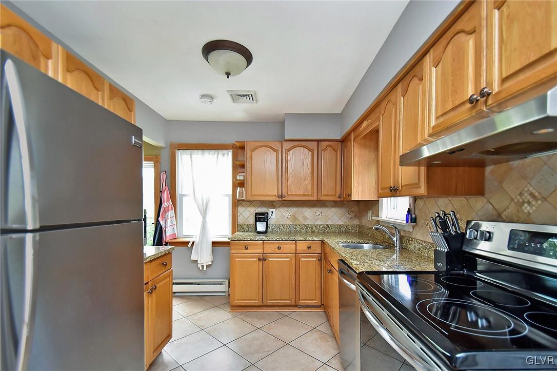 3057 Shakespeare Road Bethlehem, PA 18017 - Photo 12 of 34 Gallery Image 12