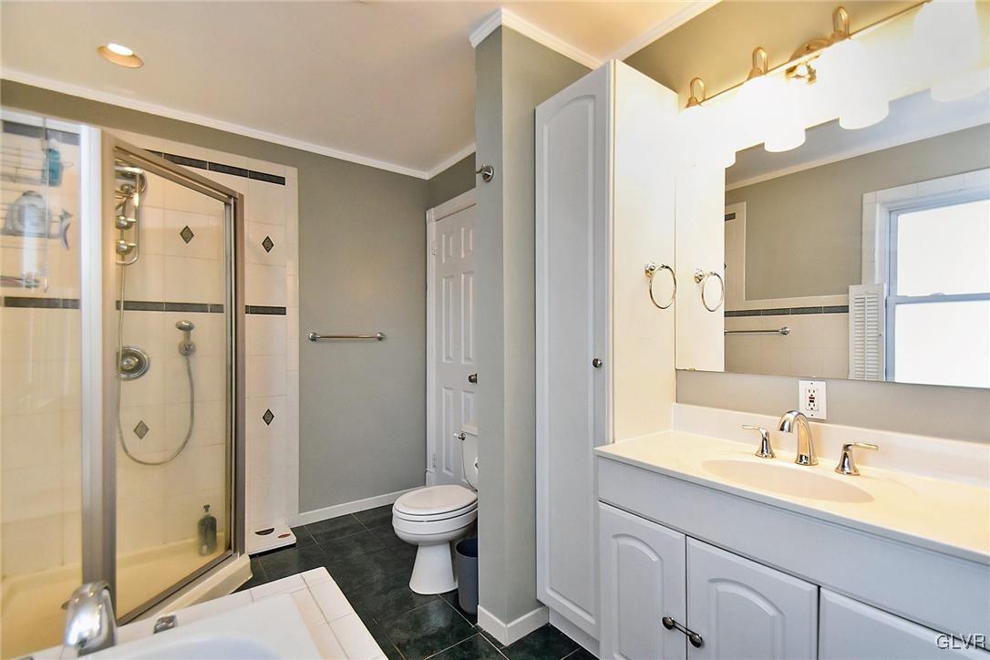 3057 Shakespeare Road Bethlehem, PA 18017 - Photo 23 of 34 Gallery Image 23