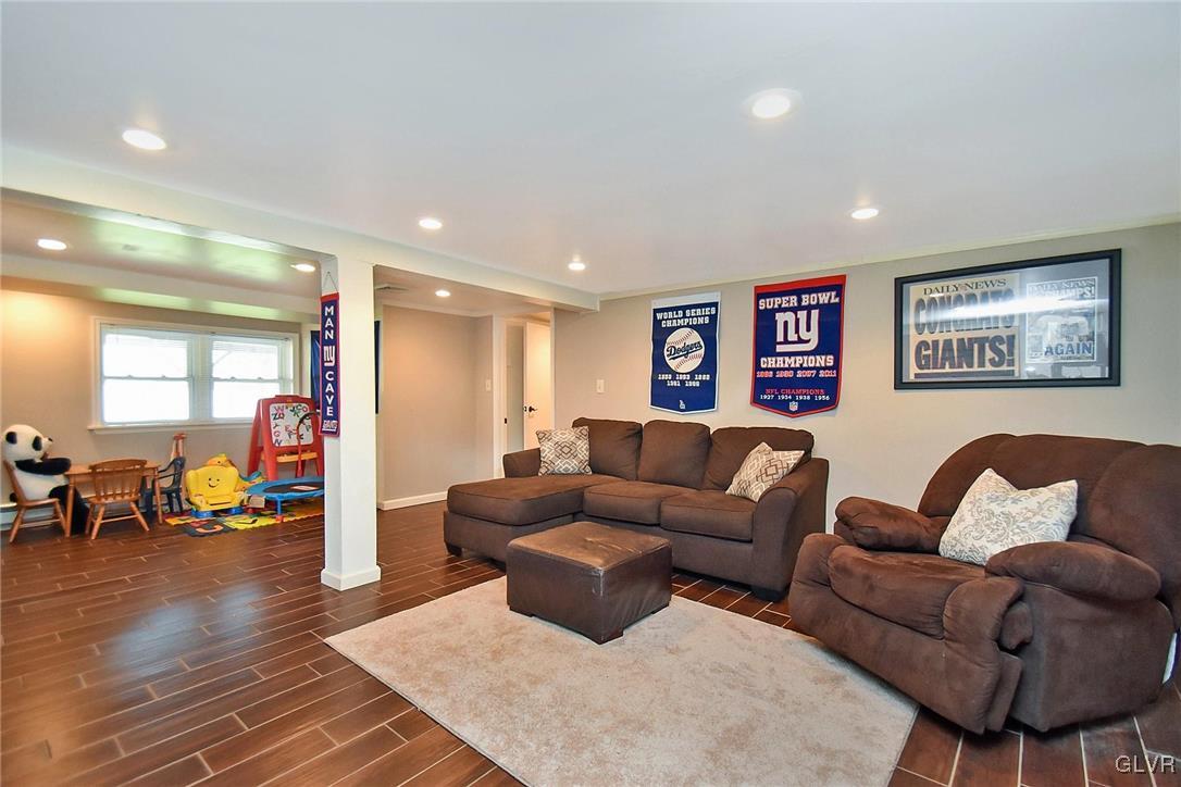 3057 Shakespeare Road Bethlehem, PA 18017 - Photo 24 of 34 Gallery Image 24