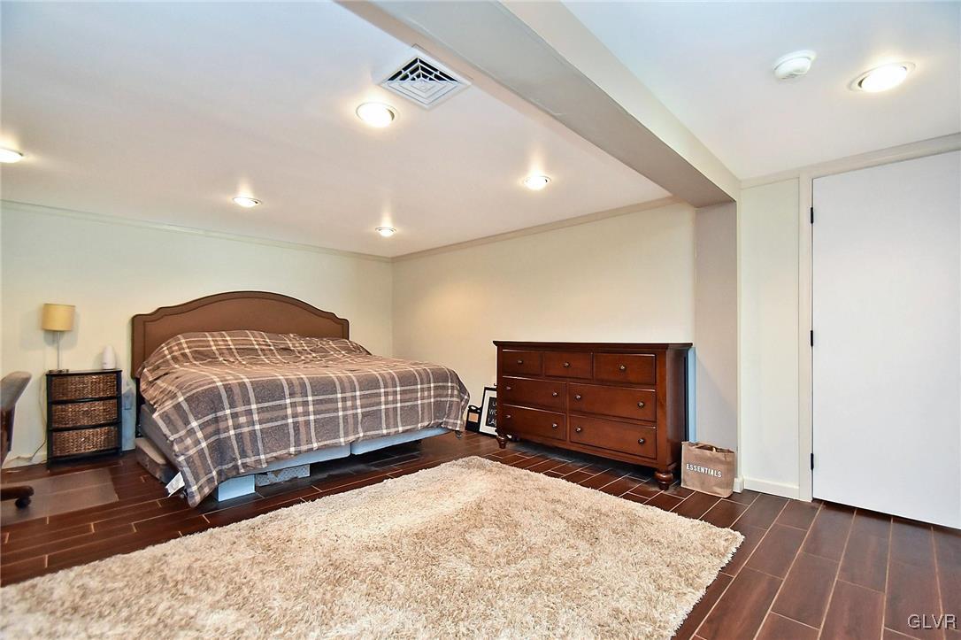 3057 Shakespeare Road Bethlehem, PA 18017 - Photo 27 of 34 Gallery Image 27