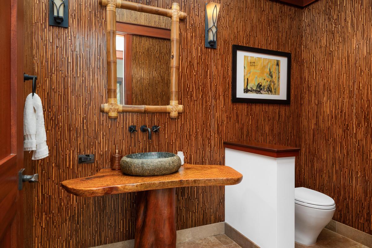 73-4695 Pilialoha Road Kailua-Kona, HI 96740 - Photo 13 of 30 a bathroom with a sink a toilet and mirror