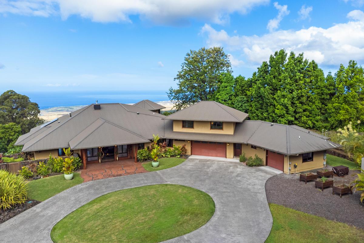 73-4695 Pilialoha Road Kailua-Kona, HI 96740 - Photo 3 of 30 an aerial view of a house