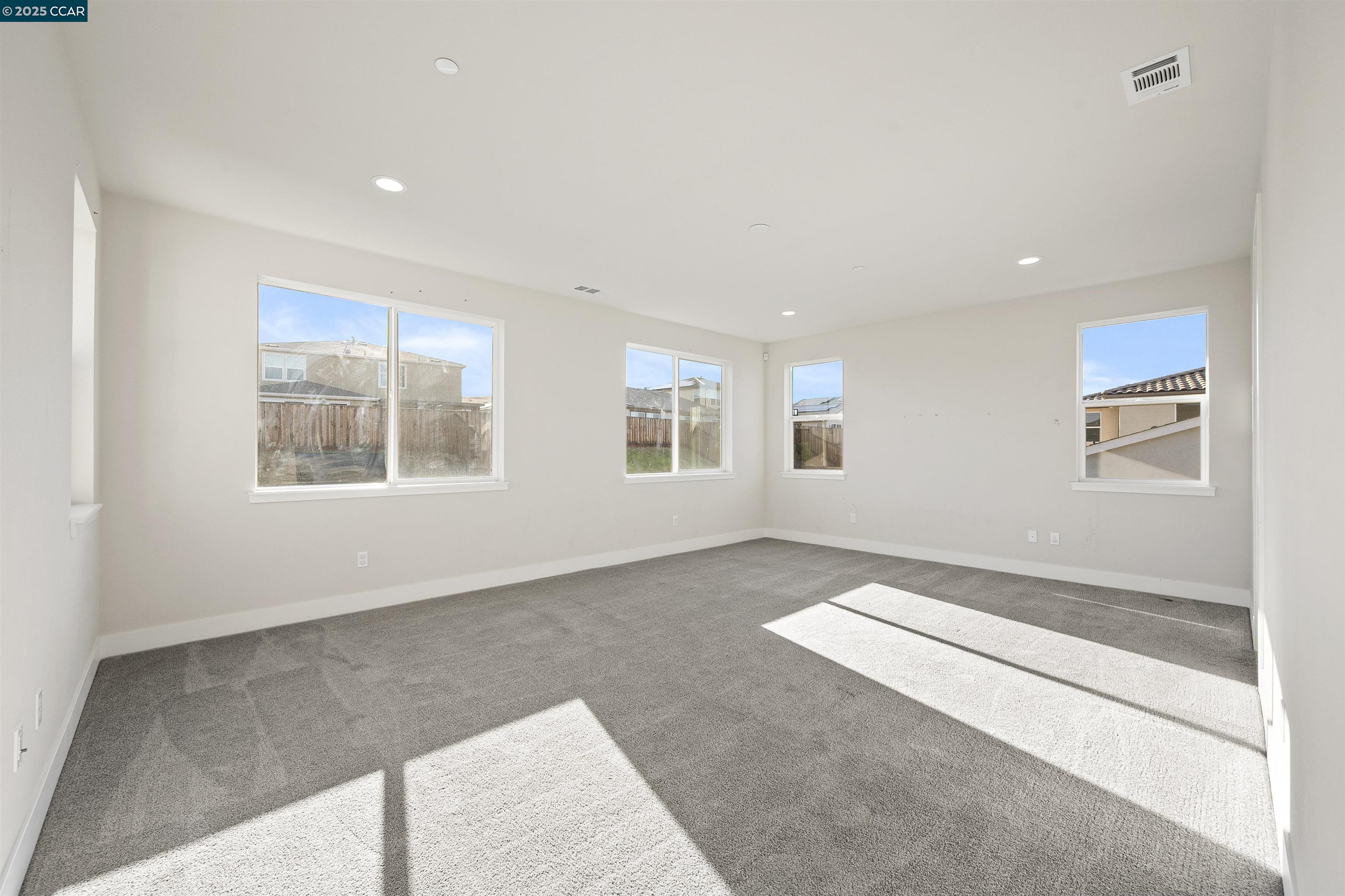 5541 Promontory Way Antioch, CA 94531 - Photo 24 of 59 an empty room with windows