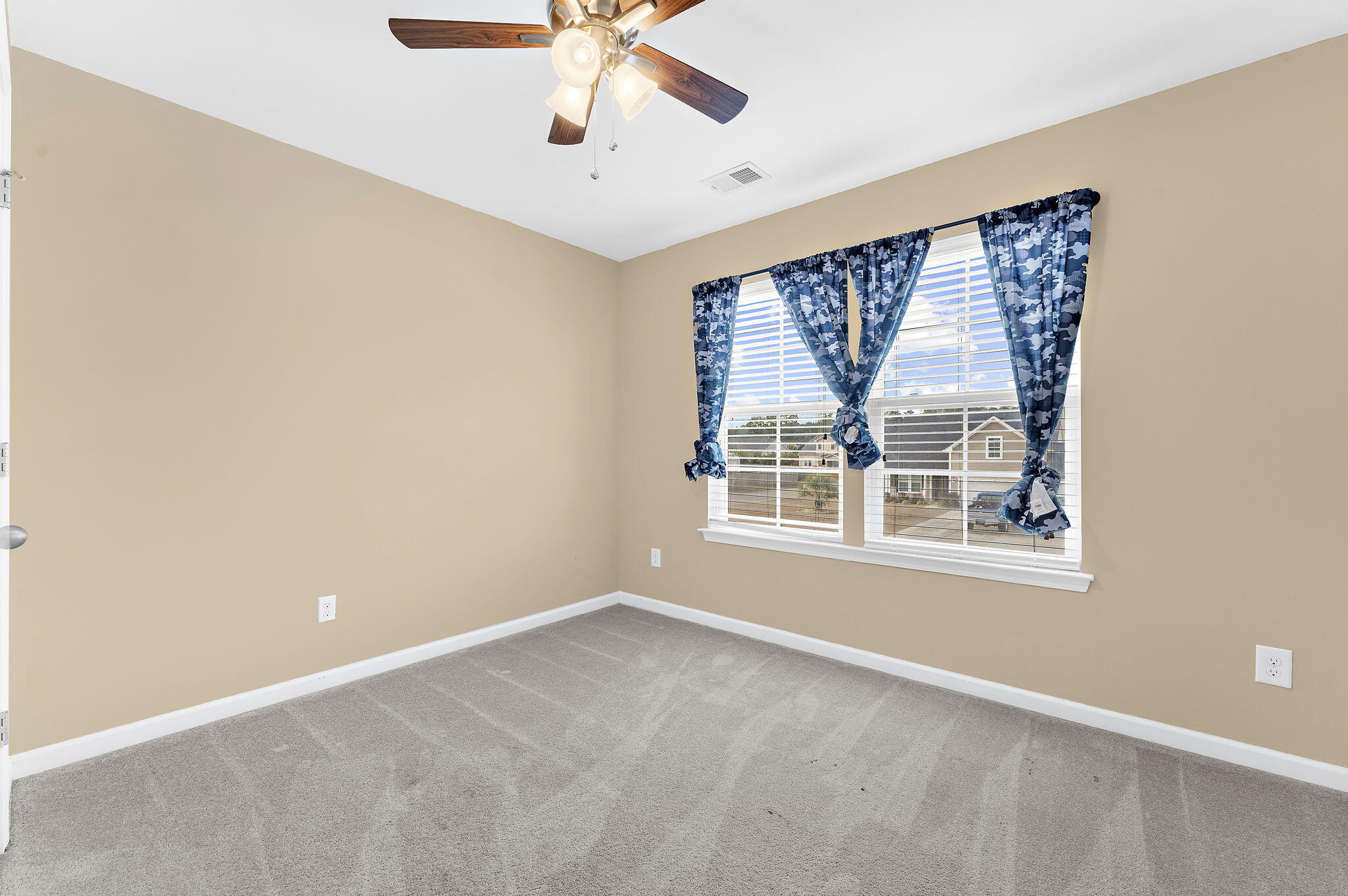 2206 Pimlico Drive Ridgeville, SC 29472 - Photo 27 of 43 31-web-or-mls-DSC01870