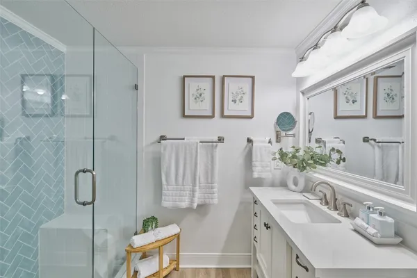 $499,000 | 73 April Point Drive South, Montgomery, TX 77356