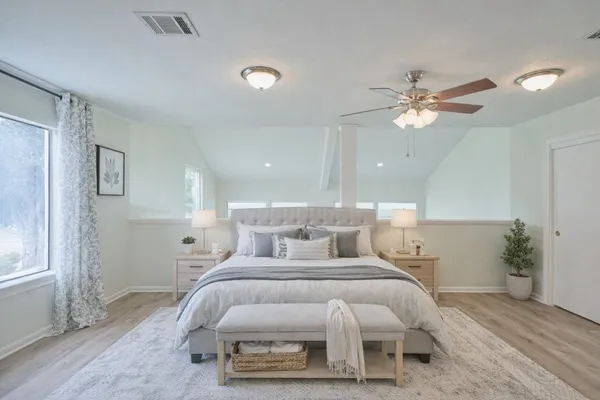 $499,000 | 73 April Point Drive South, Montgomery, TX 77356