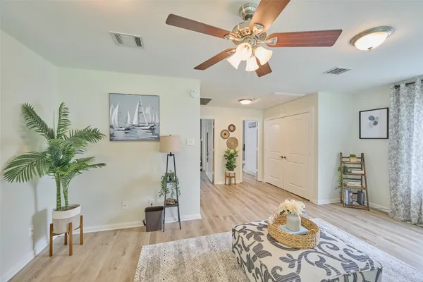 $499,000 | 73 April Point Drive South, Montgomery, TX 77356