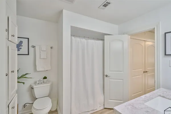 $499,000 | 73 April Point Drive South, Montgomery, TX 77356