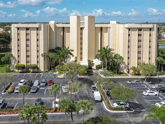 $175,000 | 7300 Radice Court, Unit 404, Lauderhill, FL 33319