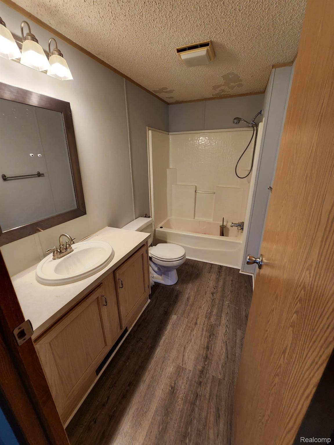 9205 Exeter Road Carleton, MI 48117 - Photo 20 of 27 Gallery Image 20