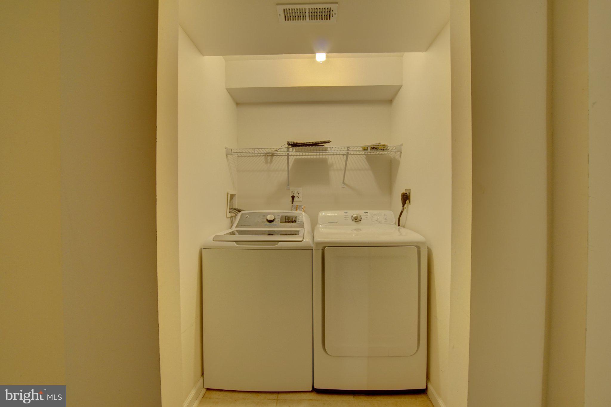 900 Walker Road Great Falls, VA 22066 - Photo 43 of 52 Efficient laundry space for modern living.