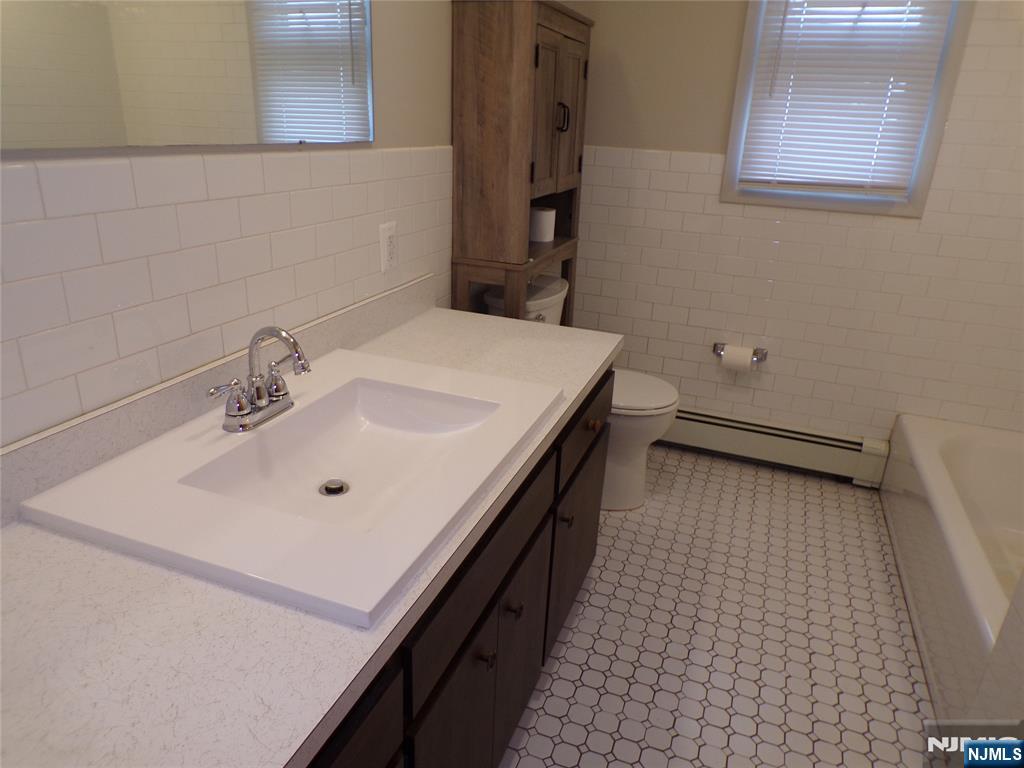 22 John Street, Unit 2 East Rutherford, NJ 07073 - Photo 10 of 12 Gallery Image 10