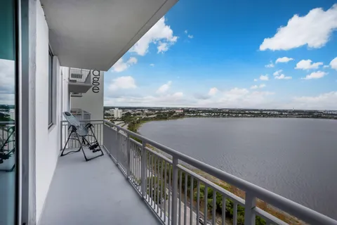 $565,000 | 300 South Australian Avenue, Unit 1408, West Palm Beach, FL 33401