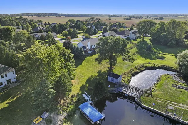 $925,000 | 2144 Blue Heron Drive, Delavan, WI 53115