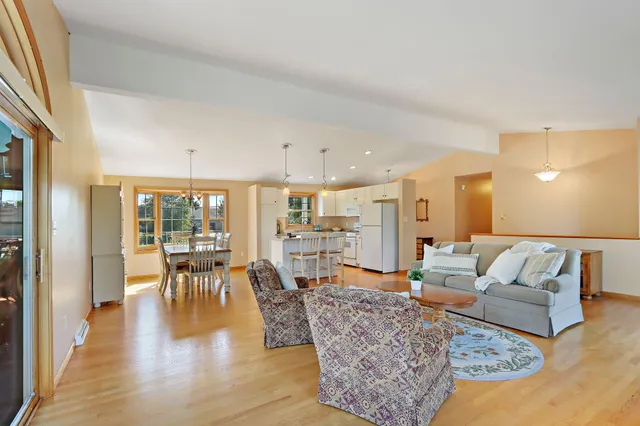 $925,000 | 2144 Blue Heron Drive, Delavan, WI 53115