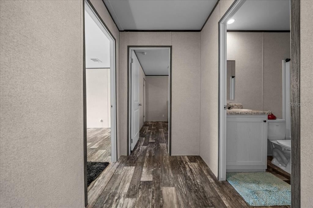 14151 Southeast 68th Lane Morriston, FL 32668 - Photo 15 of 30