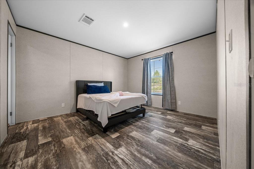 14151 Southeast 68th Lane Morriston, FL 32668 - Photo 16 of 30