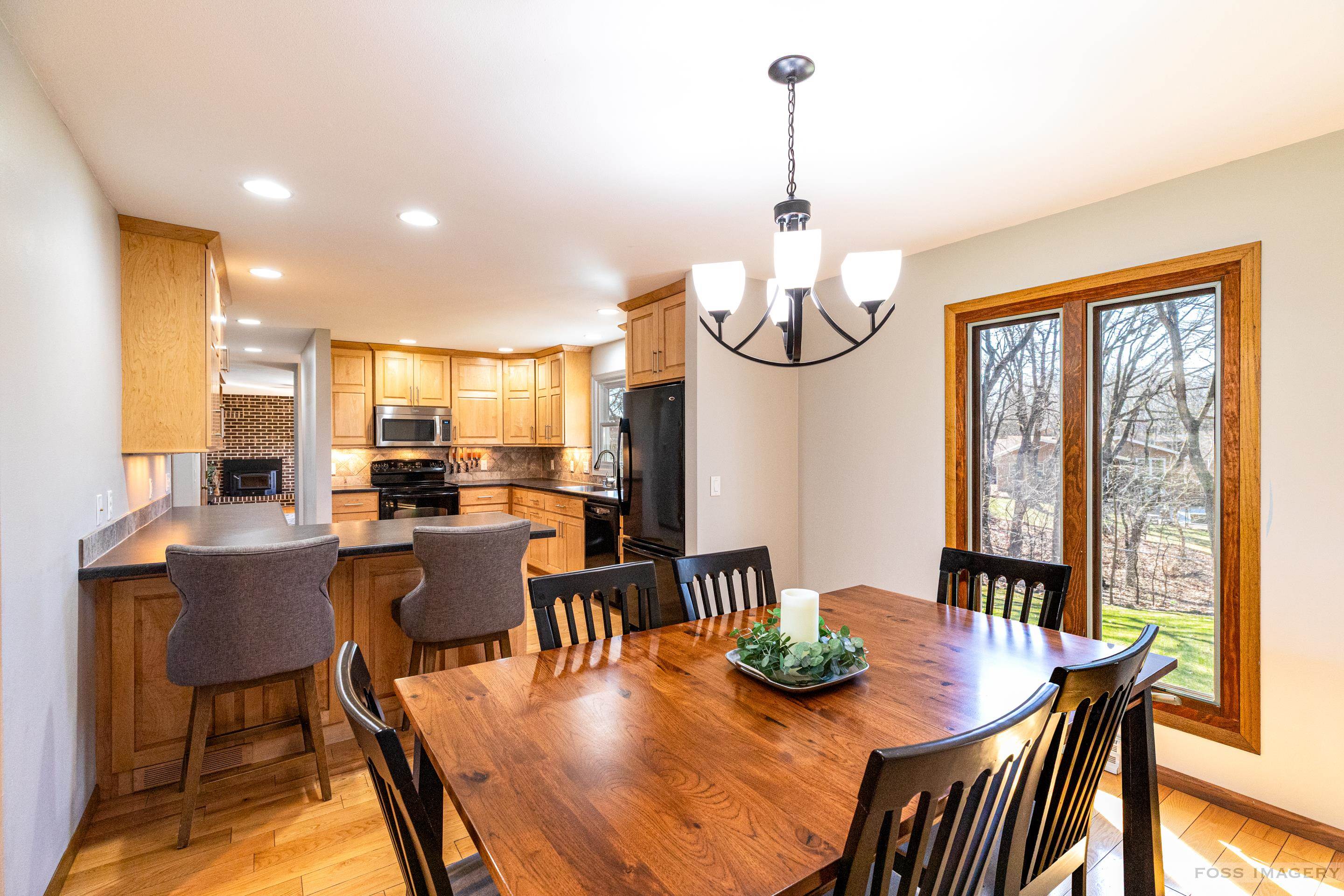 4930 Hickory Trail Middleton, WI 53562 - Photo 12 of 35