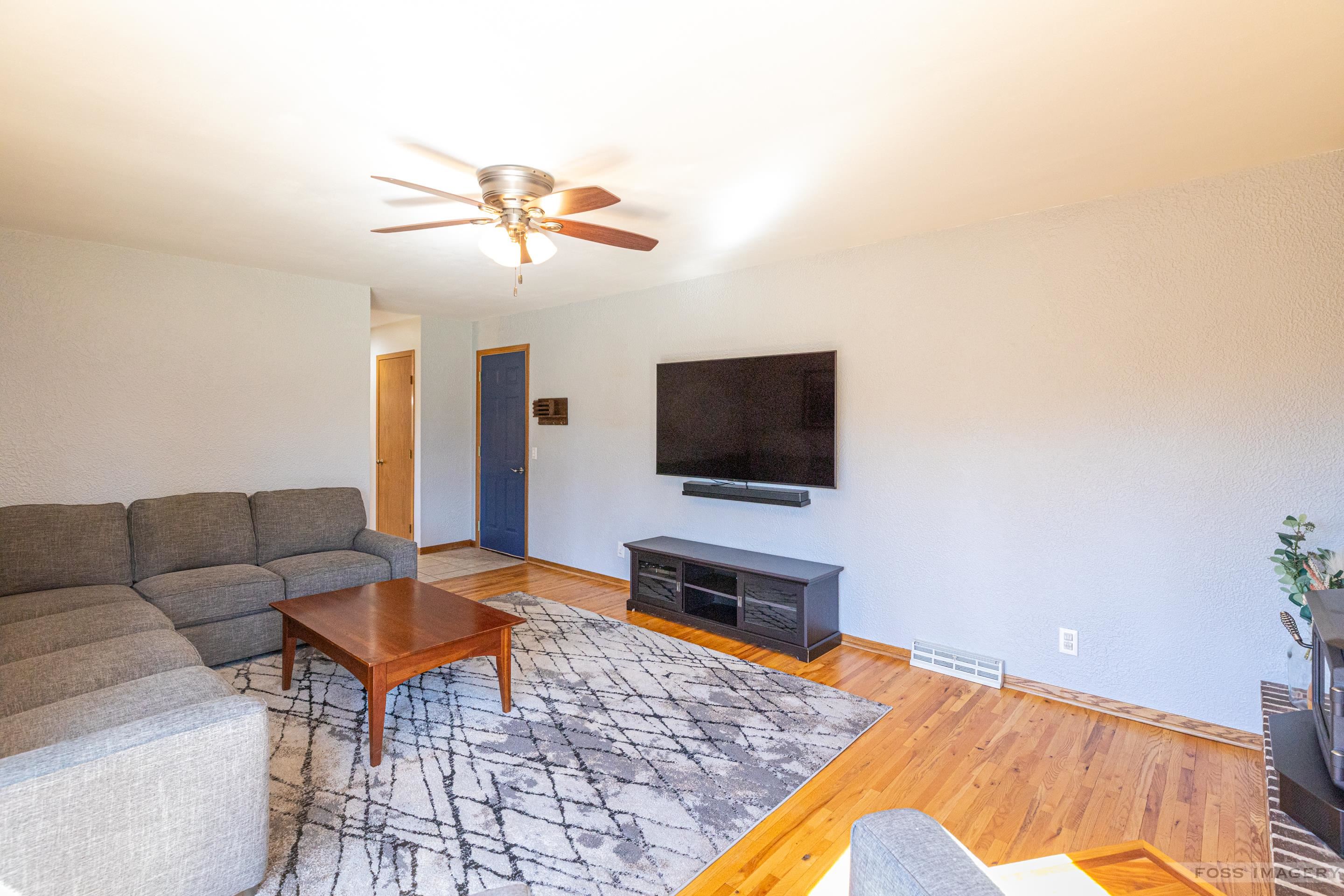 4930 Hickory Trail Middleton, WI 53562 - Photo 18 of 35