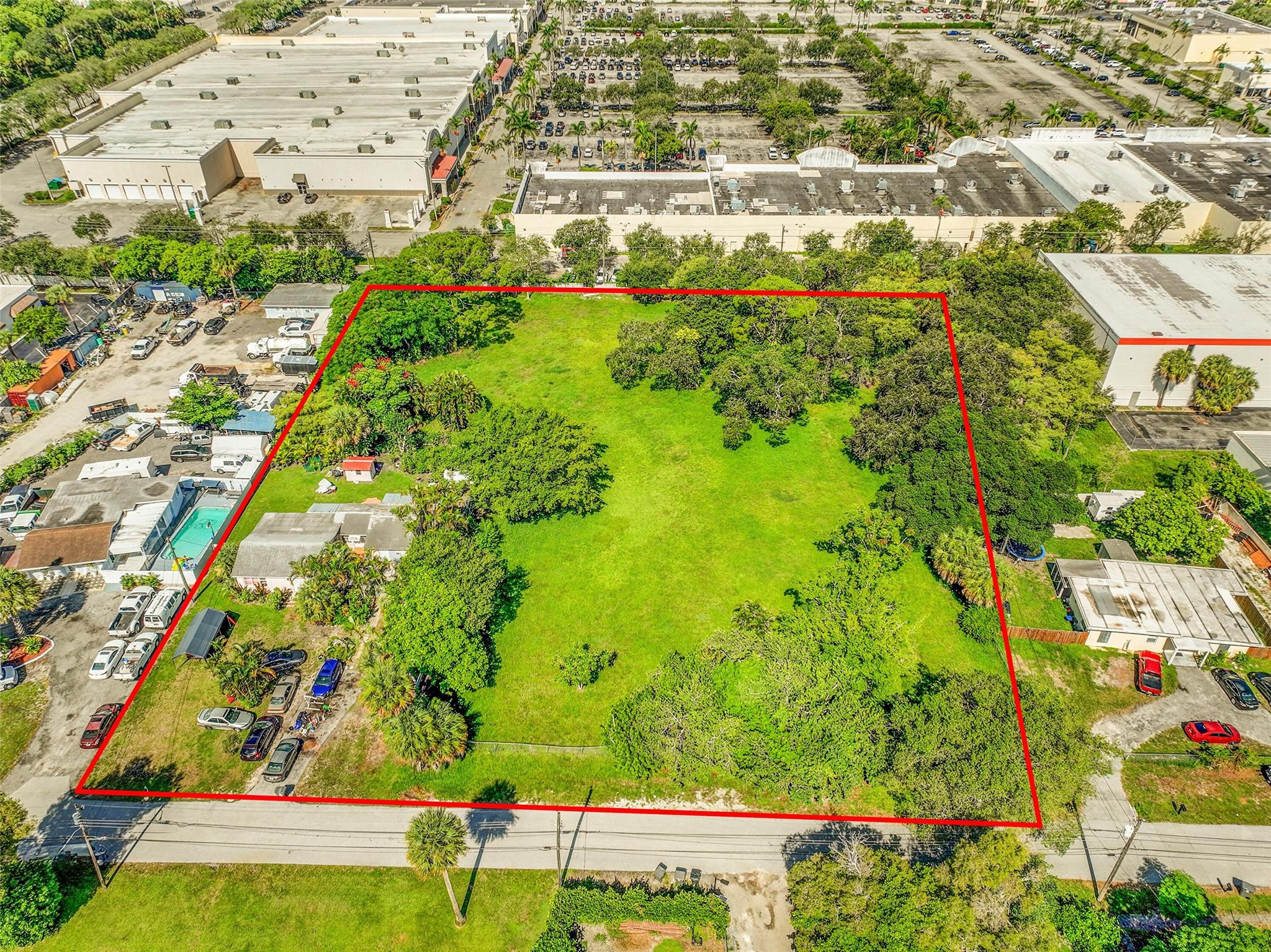 1865 Donnell Road West Palm Beach, FL 33409 - Photo 2 of 10 a view of yard with green space