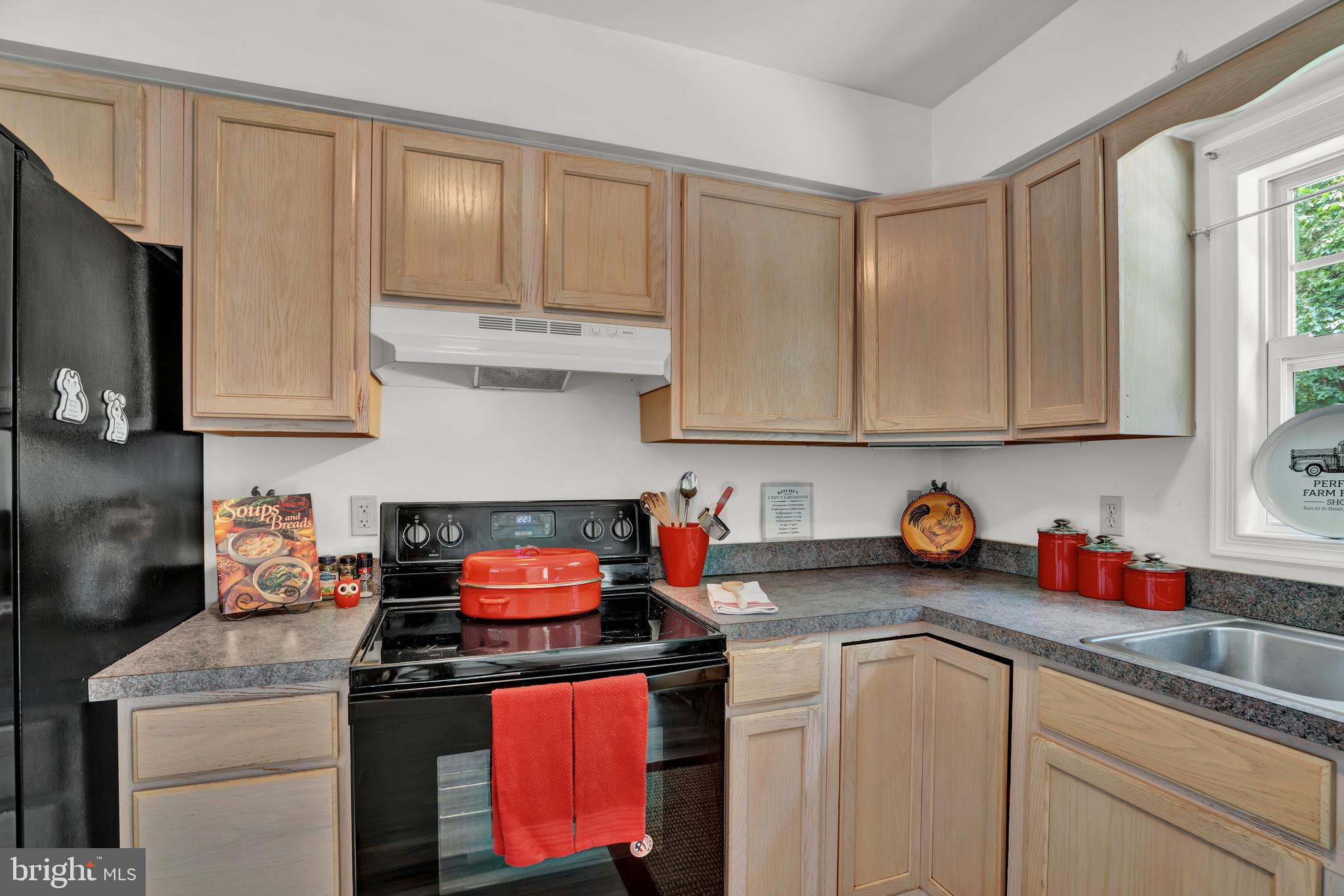 10365 River Road Rixeyville, VA 22737 - Photo 22 of 52 Main Level - Kitchen