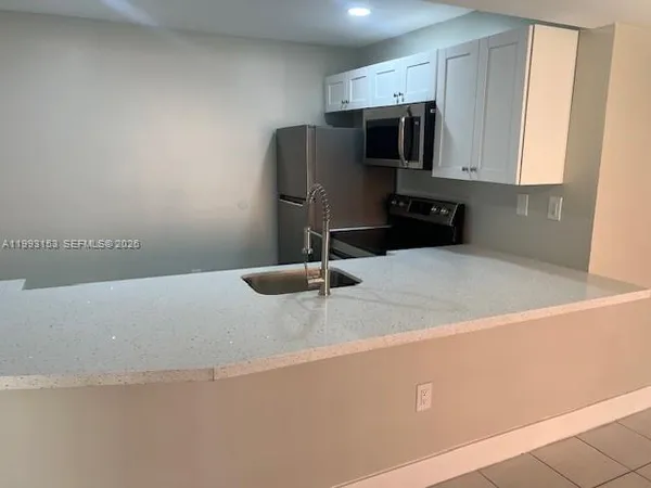 $2,300 | 6395 West 27th Court, Unit 102, Hialeah, FL 33016