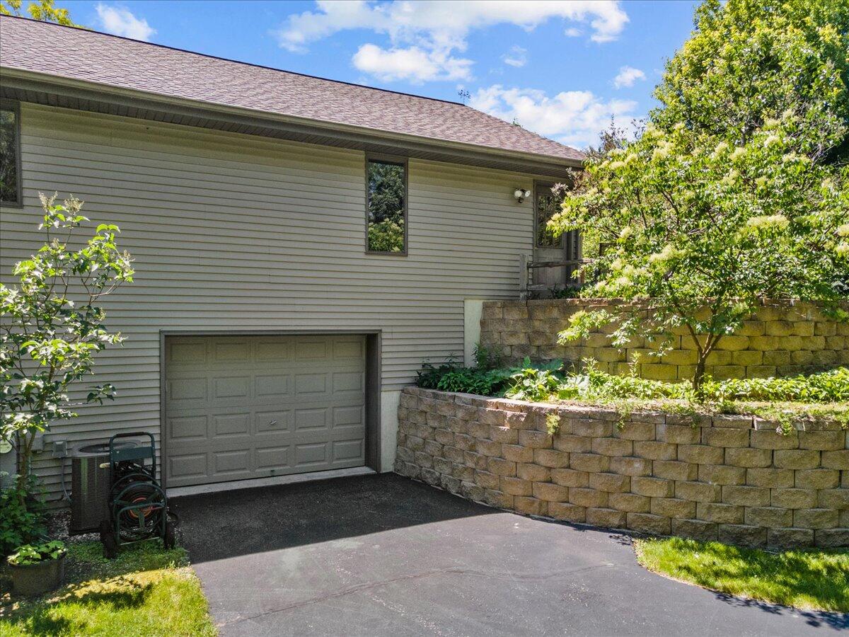 5280 Cherokee Court Addison, WI 53027 - Photo 12 of 69 14-Cherokee Ct-14