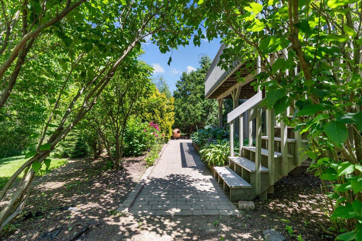 5280 Cherokee Court Addison, WI 53027 - Photo 16 of 69 42-Cherokee Ct-42