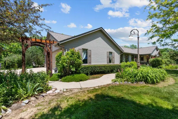 $549,900 | 5280 Cherokee Court, Addison, WI 53027