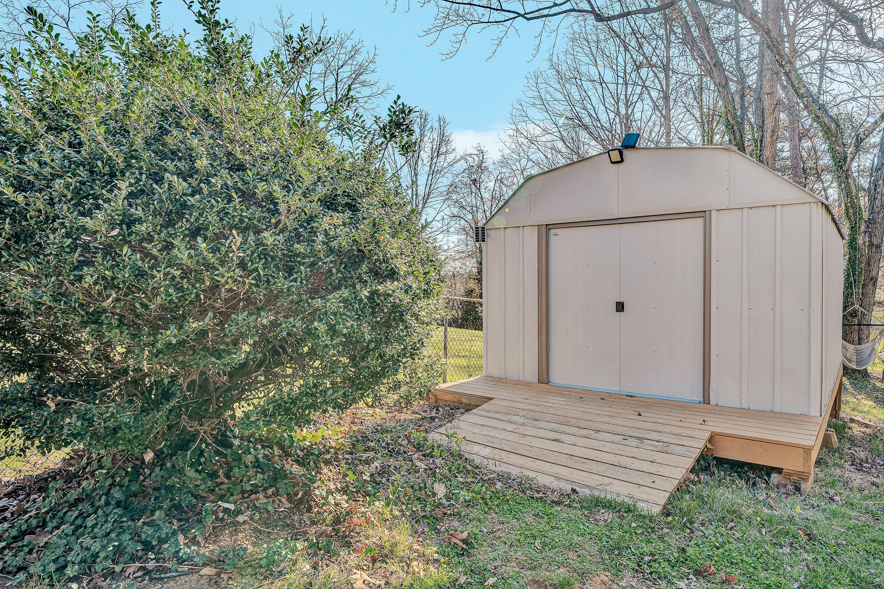 5918 Green Ridge Road Northwest Roanoke, VA 24019 - Photo 43 of 47 43-VM-07317