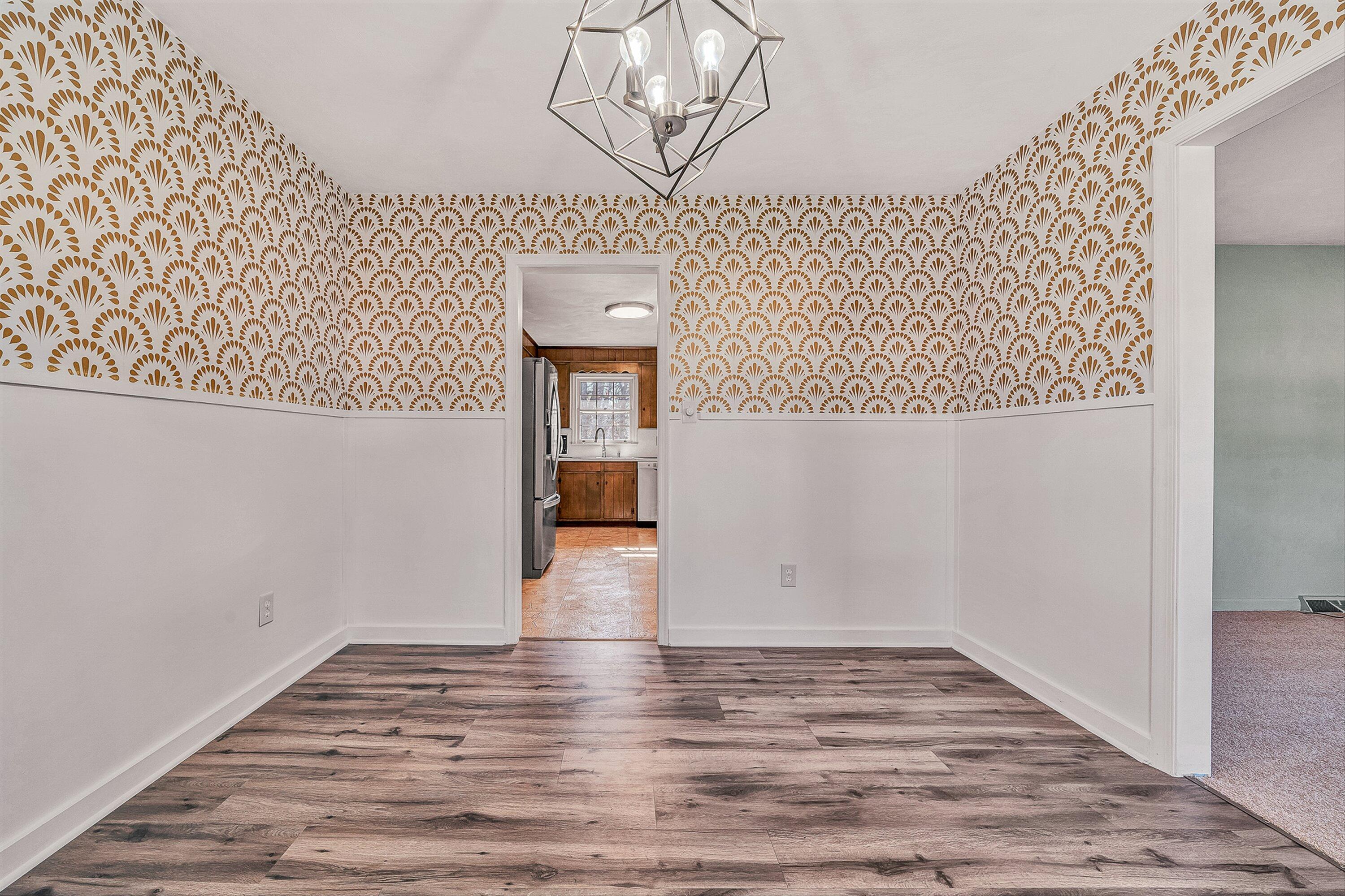 5918 Green Ridge Road Northwest Roanoke, VA 24019 - Photo 9 of 47 09-VM-07227