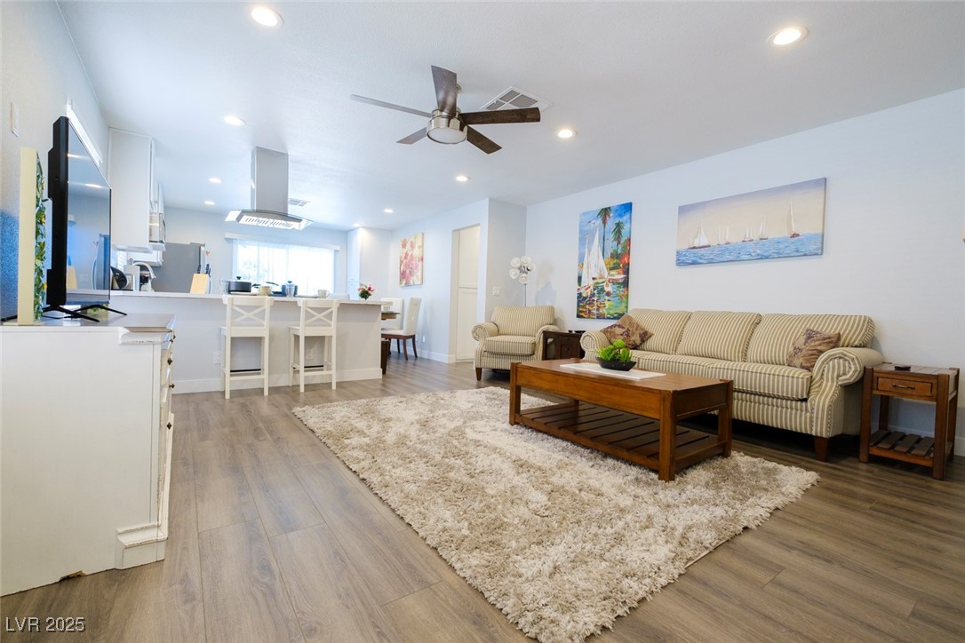 1725 Duarte Drive Henderson, NV 89014 - Photo 1 of 33