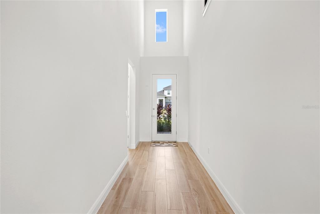 16124 Volterra Point Montverde, FL 34756 - Photo 2 of 48