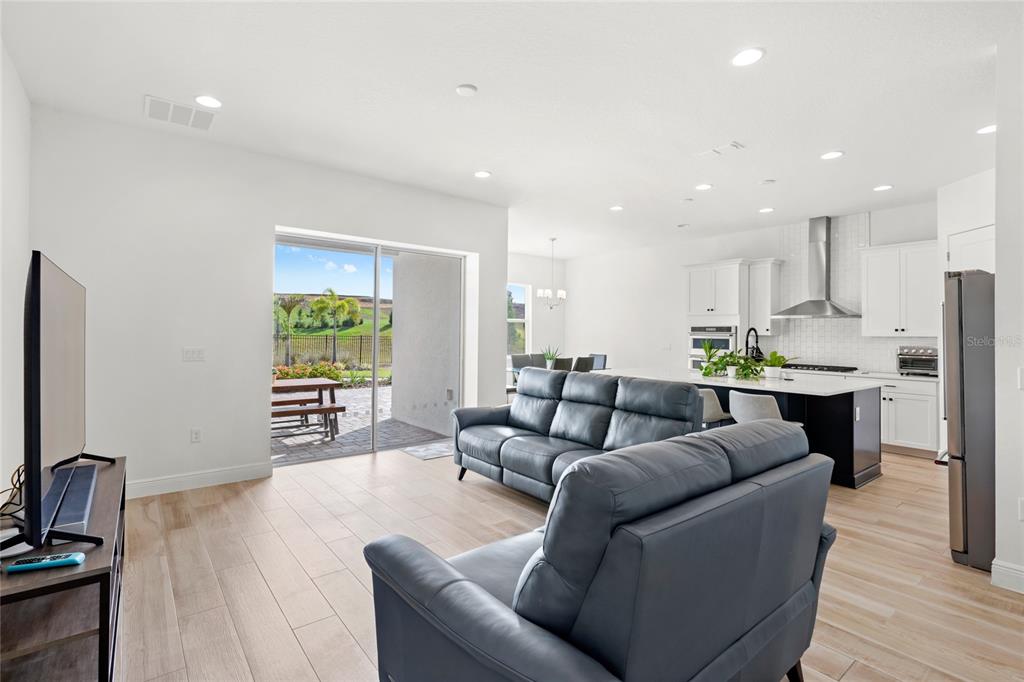 16124 Volterra Point Montverde, FL 34756 - Photo 10 of 48