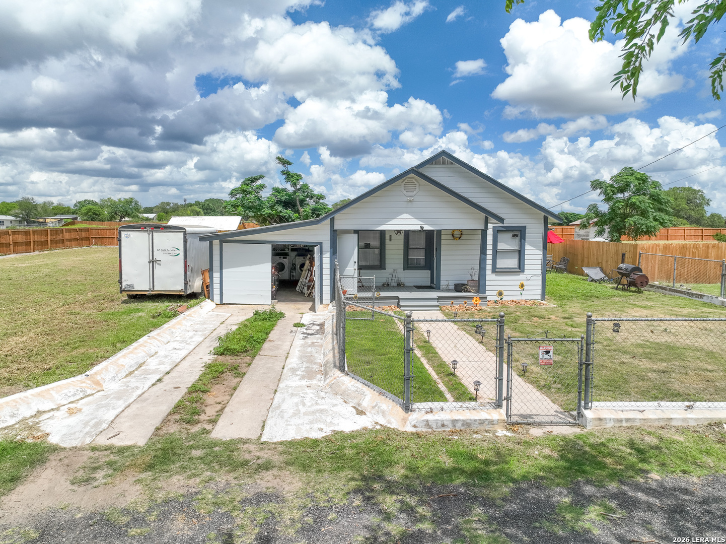523 B Rossville Road Devine, TX 78016 - Photo 22 of 27