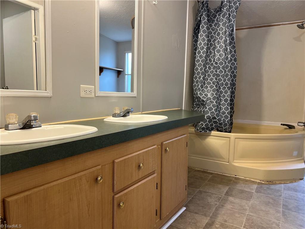 2209 Staleys Farm Road Asheboro, NC 27205 - Photo 17 of 29 Gallery Image 17
