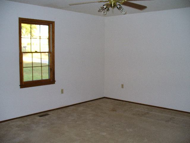 113 Boxwood Lane Anderson, SC 29621 - Photo 6 of 9 Gallery Image 6