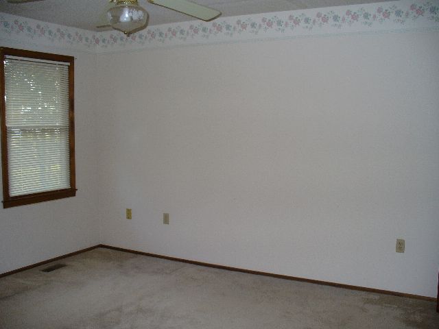 113 Boxwood Lane Anderson, SC 29621 - Photo 8 of 9 Gallery Image 8