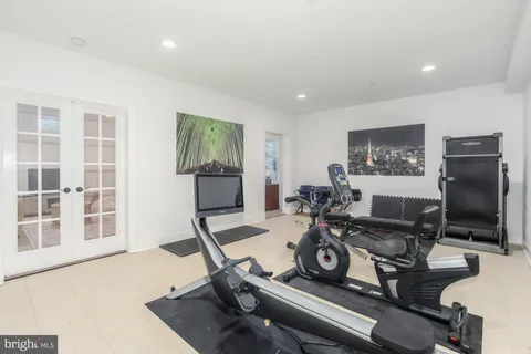$2,100,000 | 5601 Vernon Place, Bethesda, MD 20817